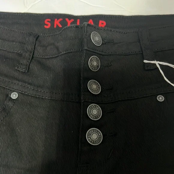 New Delia’s Skylar Black Jeans Short size 6 - Picture 2 of 6